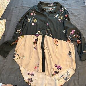 Tolani Multicolor Floral Button-Down Shirt